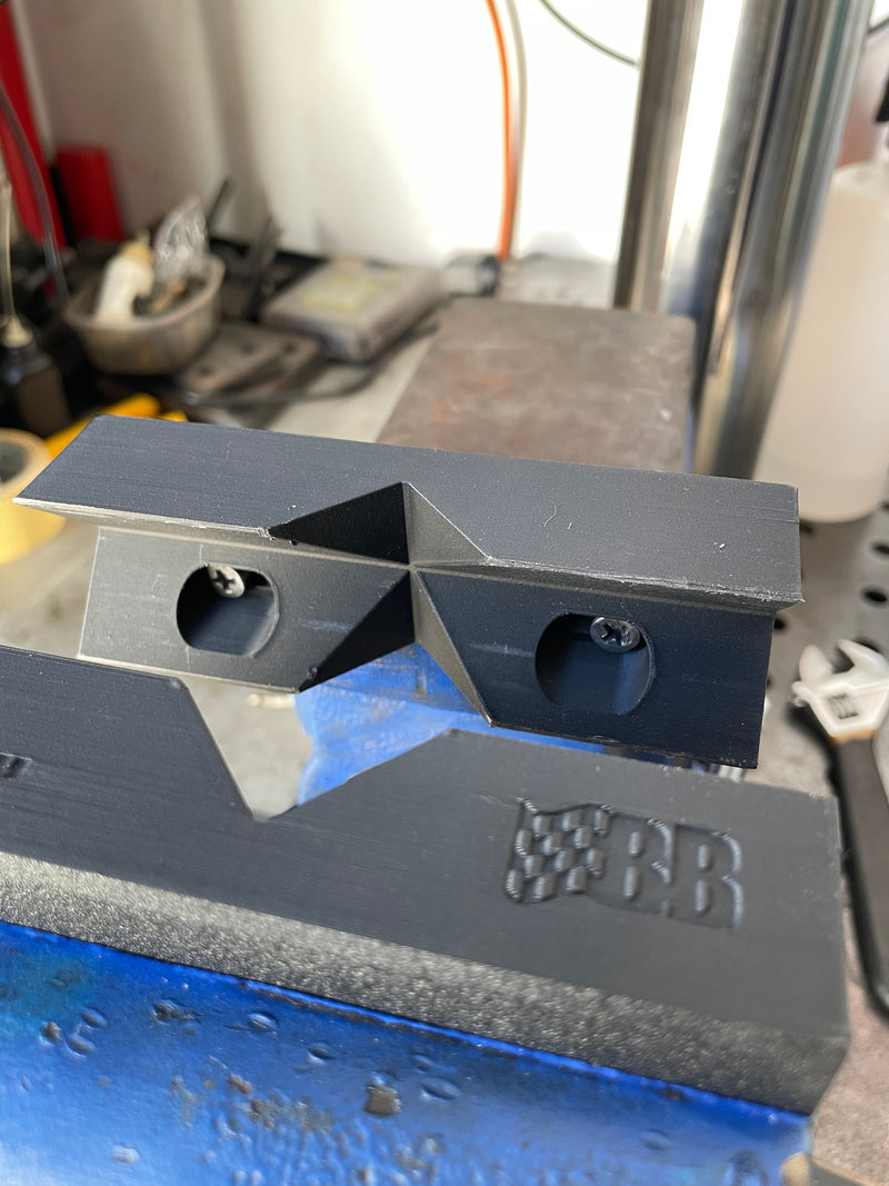 Load image into Gallery viewer, Tube Soft Jaws - 1"-5" Fits 5" Vice
