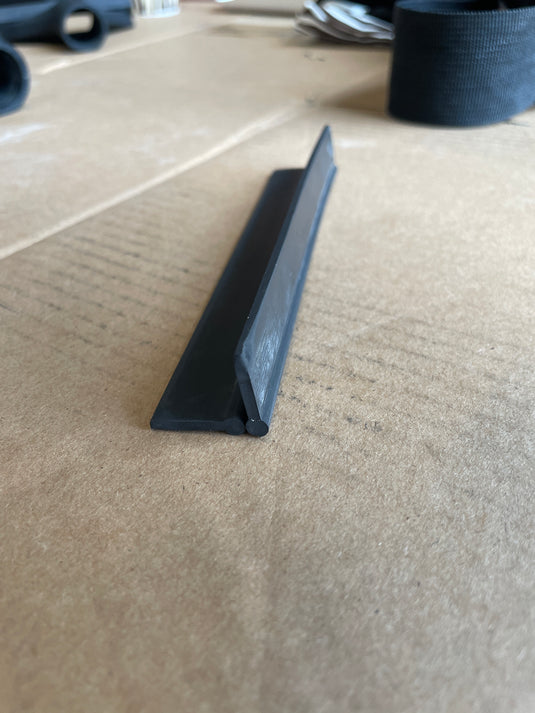 Spare rubber blade for the Bend Brothers pet hair carpet vacuum head